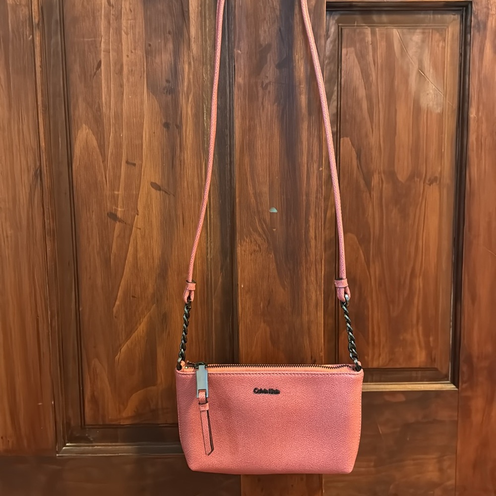 Calvin Klein pink crossbody bag - Picture 5 of 7